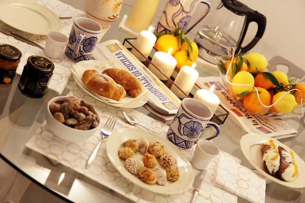 Appartement Magnolia Luxury Suite Palermo Italië